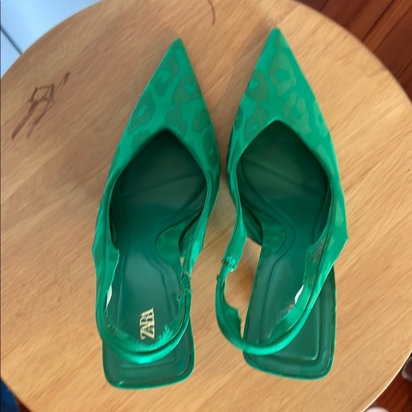 Green Slingback Heels great condition - Picture 4 of 4